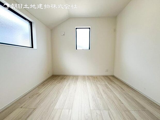 ご見学予約や資料請求などお気軽にお問い合わせください