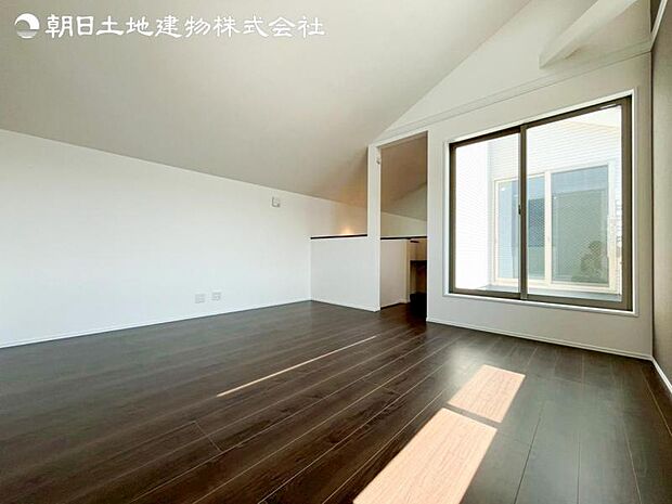 すぐの見学や資料請求などお気軽にお問い合わせください