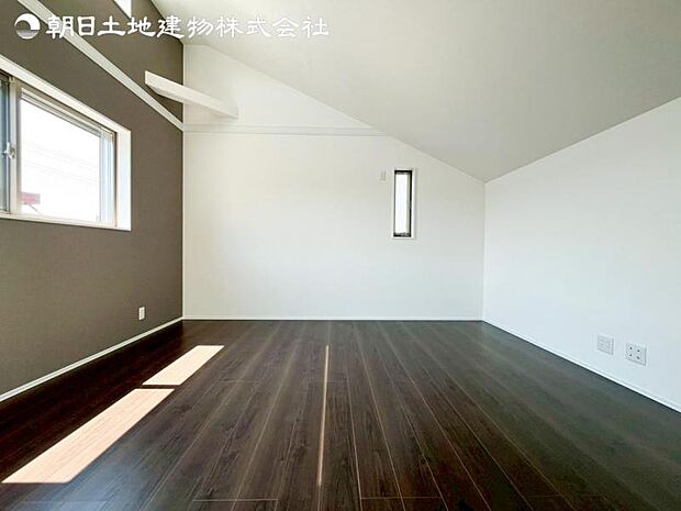 すぐの見学や資料請求などお気軽にお問い合わせください