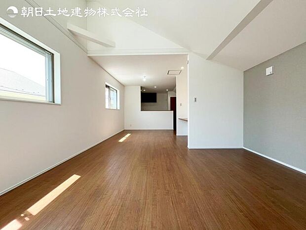 すぐの見学や資料請求などお気軽にお問い合わせください