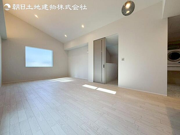 すぐの見学や資料請求などお気軽にお問い合わせお待ちしております