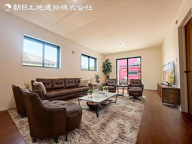 本画像はCGで作成しており、実際に現地に家具は置かれておりません。尚価格に家具は含まれておりません。