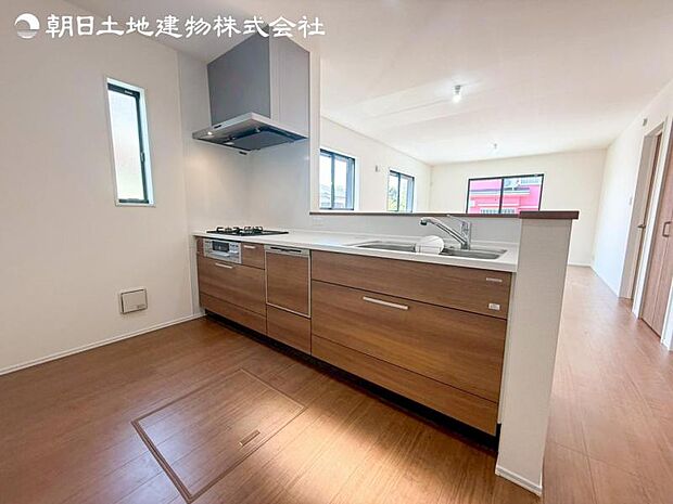 すぐのご見学予約や資料請求などお気軽にお問い合わせお待ちしております