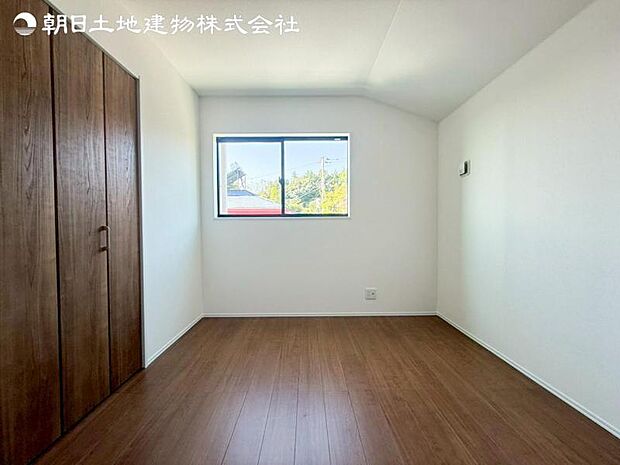 すぐのご見学予約や資料請求などお気軽にお問い合わせお待ちしております