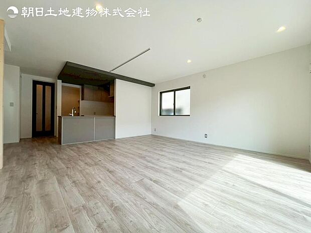 すぐの見学や資料請求などお気軽にお問い合わせお待ちしております