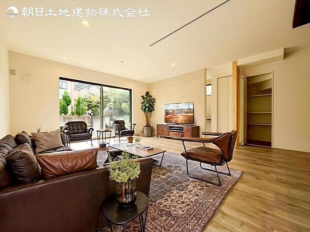 本画像はCGで作成しており、実際に現地に家具は置かれておりません。尚価格に家具は含まれておりません。