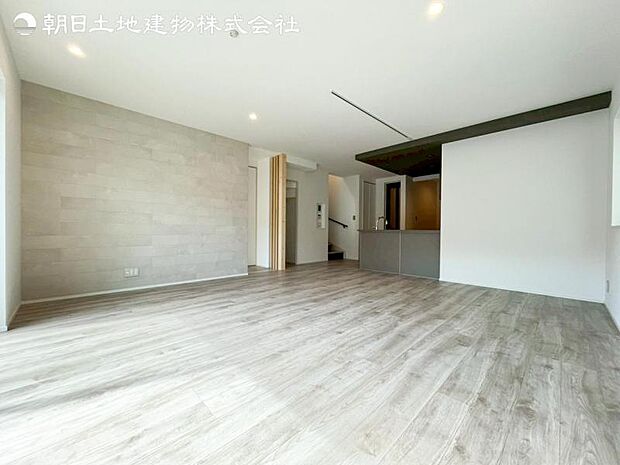 すぐの見学や資料請求などお気軽にお問い合わせお待ちしております