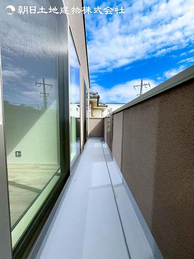 すぐの見学や資料請求などお気軽にお問い合わせお待ちしております