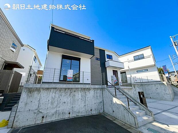 すぐの見学や資料請求などお気軽にお問い合わせお待ちしております