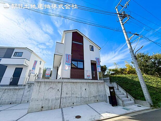 すぐの見学や資料請求などお気軽にお問い合わせお待ちしております