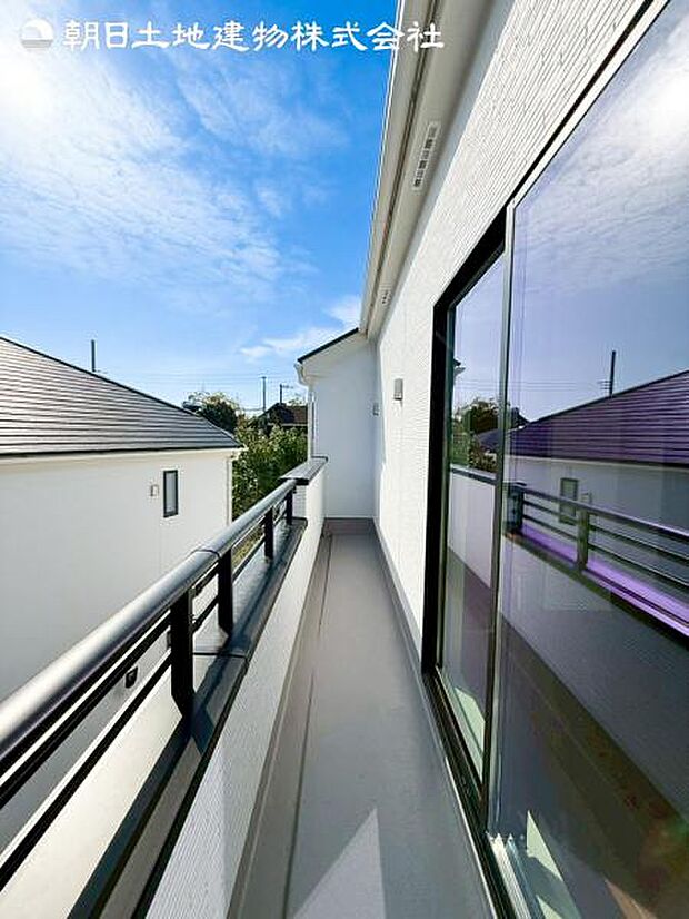 すぐの見学や資料請求などお気軽にお問い合わせお待ちしております