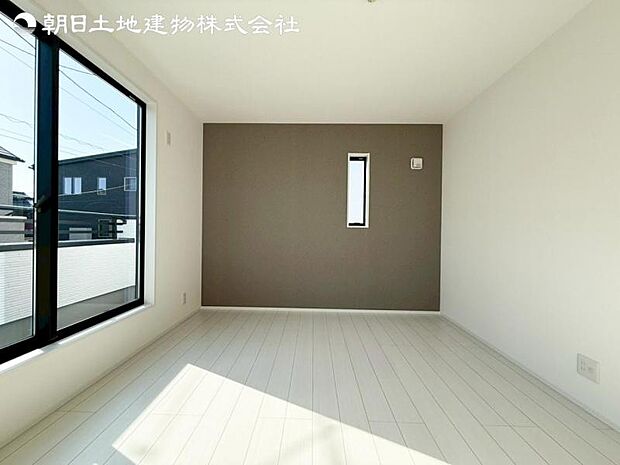 すぐのご見学予約や資料請求などお気軽にお問い合わせお待ちしております