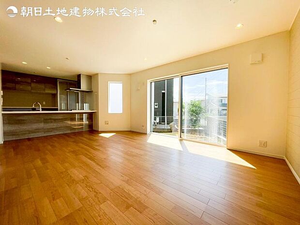 すぐの見学や資料請求などお気軽にお問い合わせください