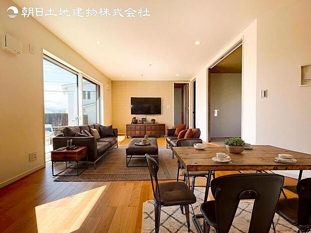 本画像はCGで作成しており、実際に現地に家具は置かれておりません。尚価格に家具は含まれておりません。