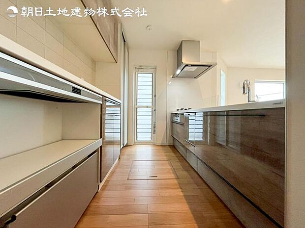 すぐの見学や資料請求などお気軽にお問い合わせください