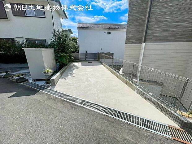 すぐの見学や資料請求などお気軽にお問い合わせください