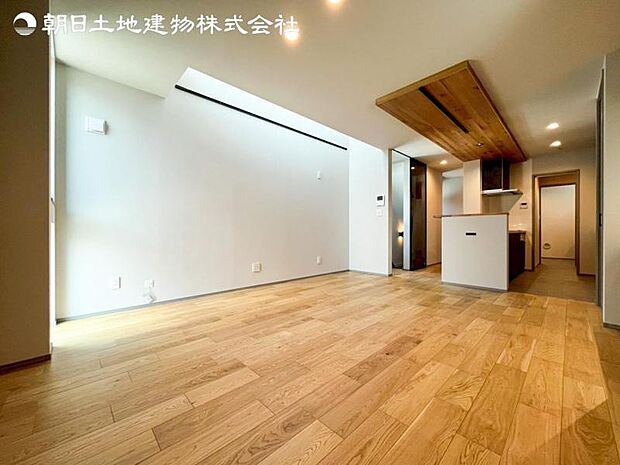 すぐのご見学や資料請求などお気軽にお問い合わせください