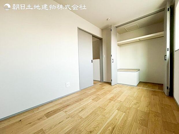 すぐのご見学や資料請求などお気軽にお問い合わせください