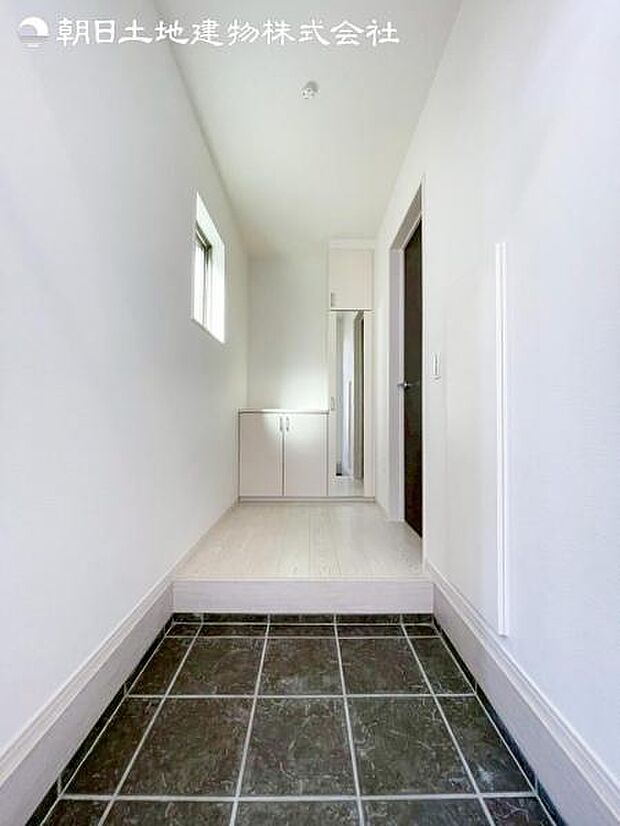 すぐの見学や資料請求などお気軽にお問い合わせお待ちしております