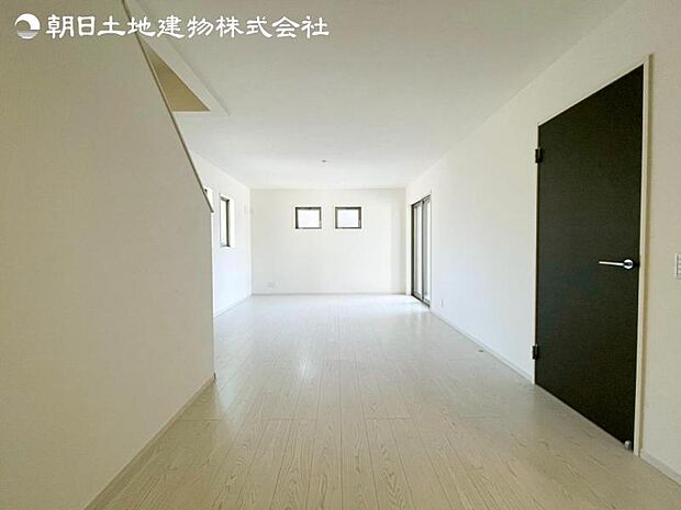 すぐの見学や資料請求などお気軽にお問い合わせお待ちしております