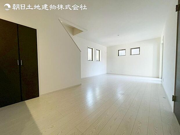 すぐの見学や資料請求などお気軽にお問い合わせお待ちしております