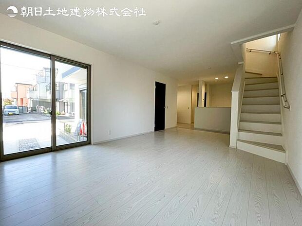 すぐの見学や資料請求などお気軽にお問い合わせお待ちしております