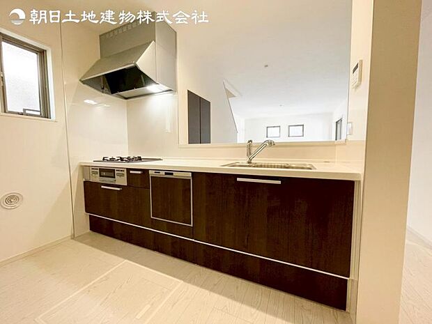 すぐの見学や資料請求などお気軽にお問い合わせお待ちしております