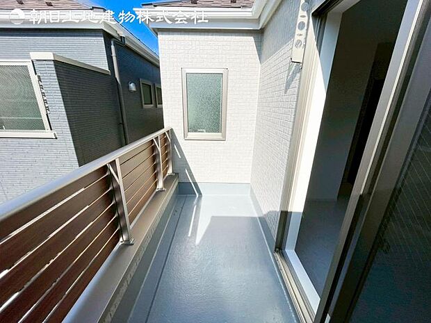 すぐの見学や資料請求などお気軽にお問い合わせお待ちしております