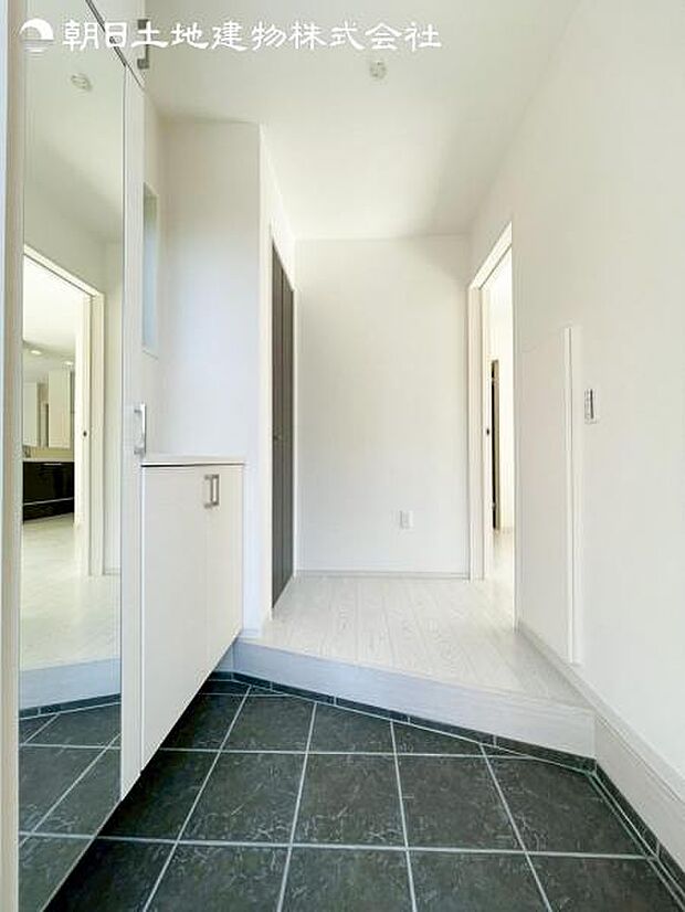 すぐの見学や資料請求などお気軽にお問い合わせお待ちしております