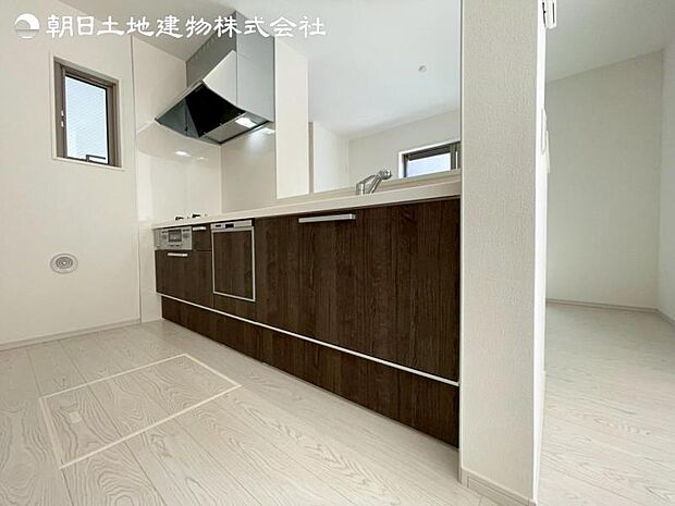 すぐの見学や資料請求などお気軽にお問い合わせお待ちしております