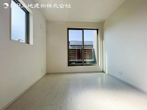 すぐの見学や資料請求などお気軽にお問い合わせお待ちしております