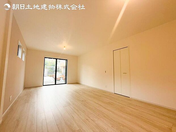 すぐの見学や資料請求などお気軽にお問い合わせお待ちしております