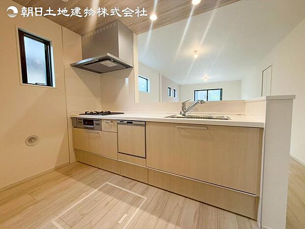 すぐの見学や資料請求などお気軽にお問い合わせお待ちしております