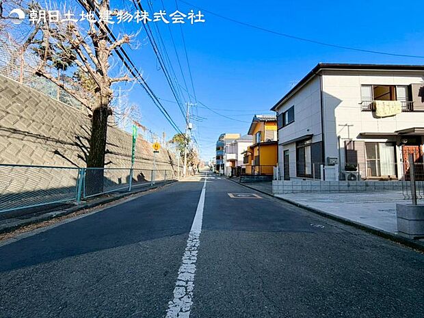 すぐの見学や資料請求など、お気軽にお問い合わせください