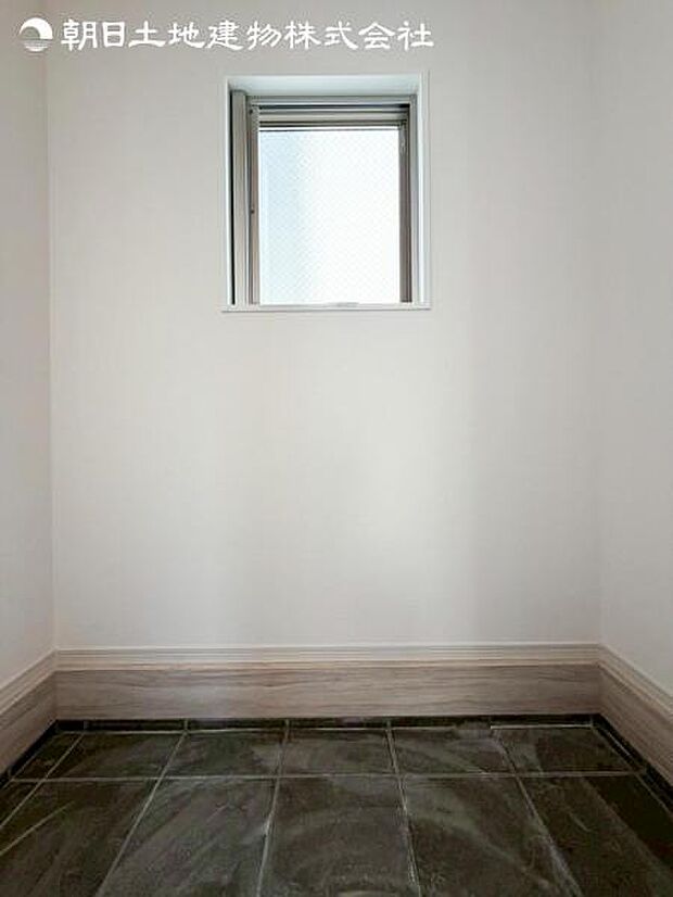 すぐの見学や資料請求など、お気軽にお問い合わせください