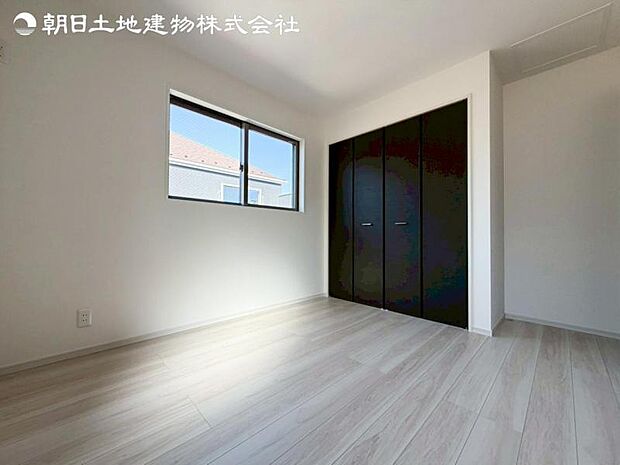 すぐの見学や資料請求など、お気軽にお問い合わせください