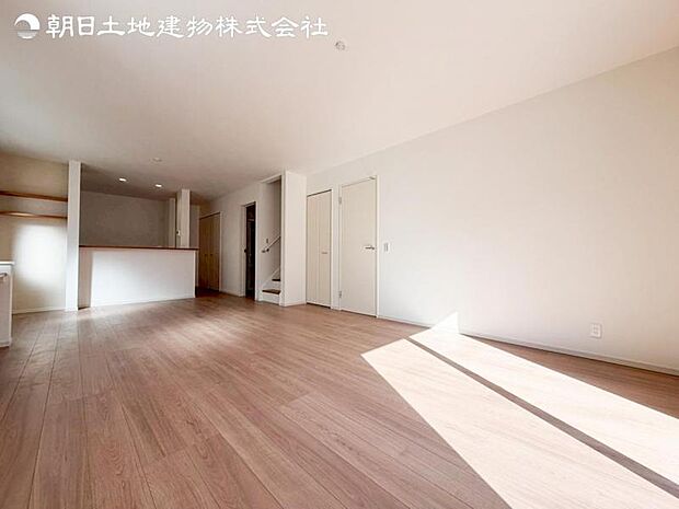 すぐの見学や資料請求など、お気軽にお問い合わせください