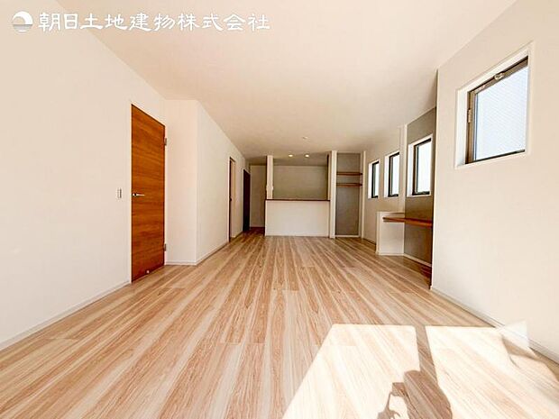 すぐの見学や資料請求など、お気軽にお問い合わせください