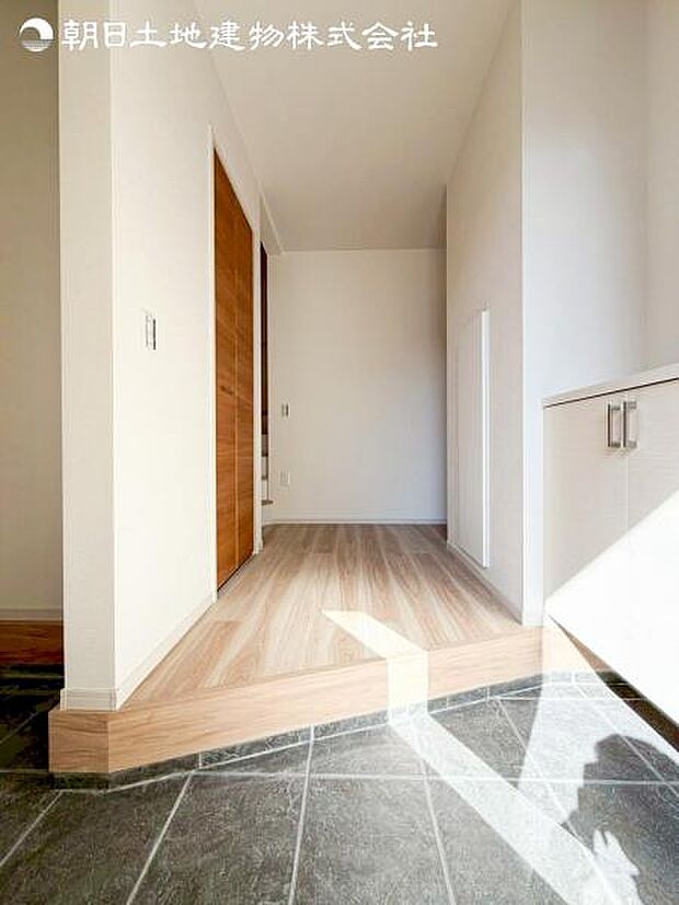 すぐの見学や資料請求など、お気軽にお問い合わせください