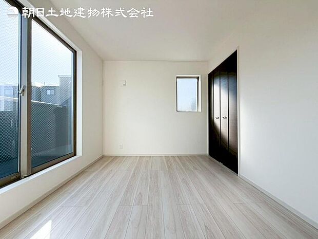 すぐの見学や資料請求など、お気軽にお問い合わせください