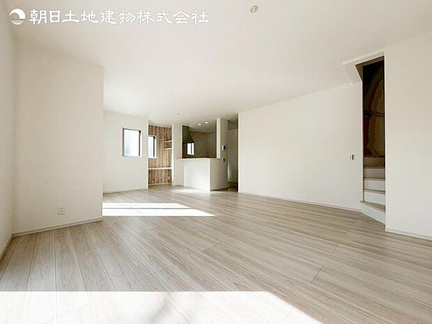 すぐの見学や資料請求など、お気軽にお問い合わせください