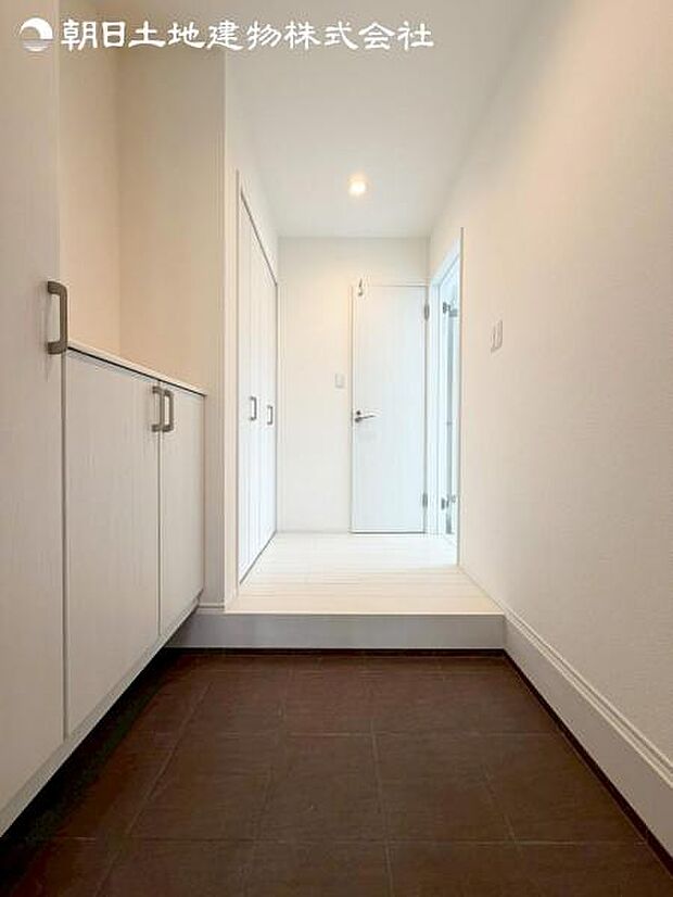 すぐの見学や資料請求などお気軽にお問い合わせお待ちしております