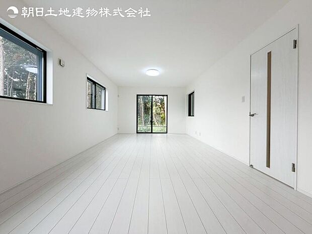 すぐの見学や資料請求などお気軽にお問い合わせお待ちしております