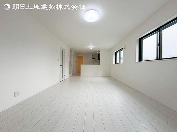 すぐの見学や資料請求などお気軽にお問い合わせお待ちしております