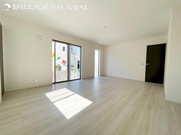 すぐの見学や資料請求などお気軽にお問い合わせお待ちしております