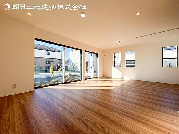 すぐの見学や資料請求など、お気軽にお問い合わせください