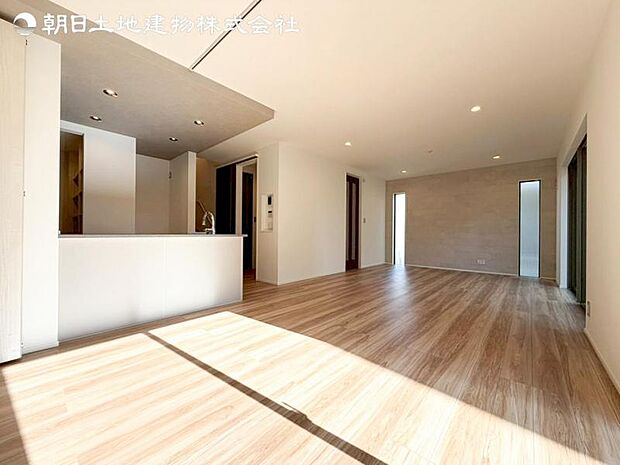 すぐの見学や資料請求などお気軽にお問い合わせお待ちしております