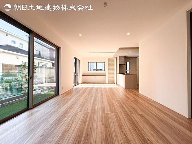 すぐの見学や資料請求などお気軽にお問い合わせお待ちしております