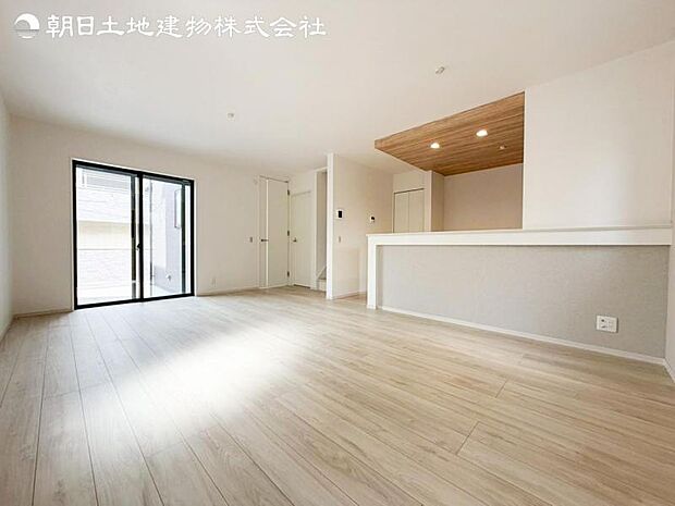 すぐの見学や資料請求など、お気軽にお問い合わせください