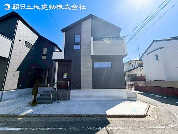 すぐの見学や資料請求など、お気軽にお問い合わせください